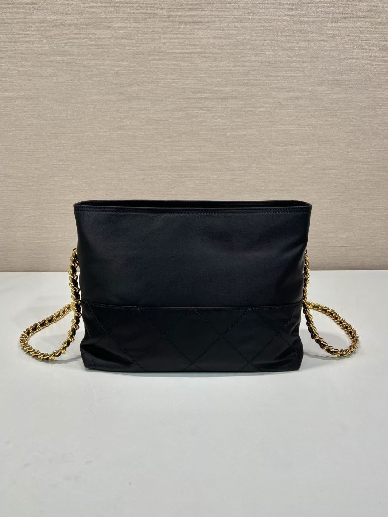 Pra*a tote bags